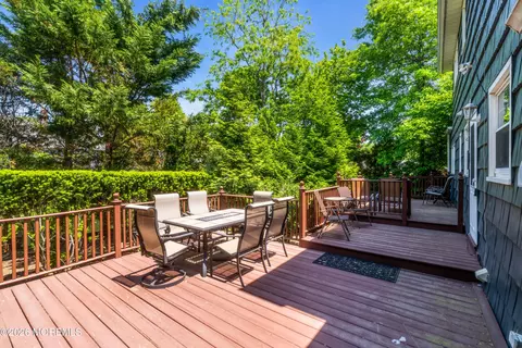 Exterior - 4 Conover Ct, Edison, NJ 08817 photo 3 of 7