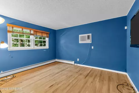 Bedroom - 4 Conover Ct, Edison, NJ 08817 photo 1 of 3