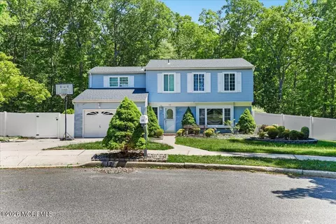 Exterior - 17 Monroe Ln, Jackson, NJ 08527 photo 2 of 7