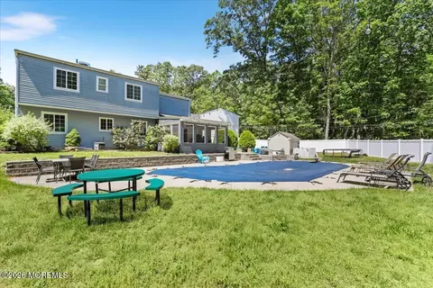 Exterior - 17 Monroe Ln, Jackson, NJ 08527 photo 5 of 7