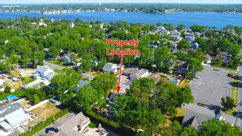 533 Huntington Ave, Pine Beach, NJ 08741