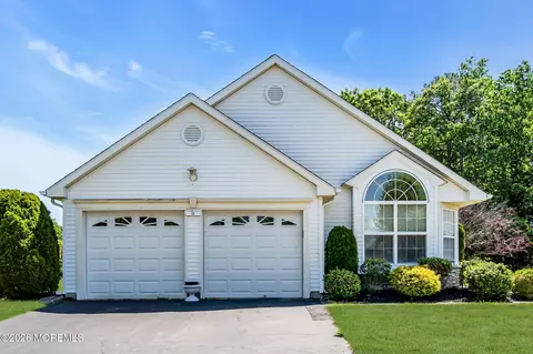 3237 Flagstone Ct, Toms River, NJ 08755