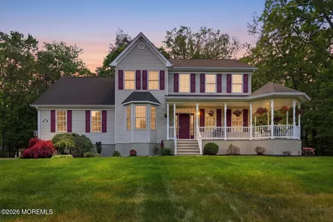 7 Cherry Tree Ln, Cream Ridge, NJ 08514