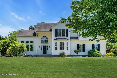 46 Woodview Dr, Howell, NJ 07731