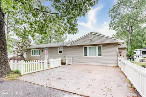 241 Lane Pl, Forked River, NJ 08731