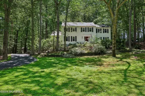 54 Howland Rd, Middletown, NJ 07748