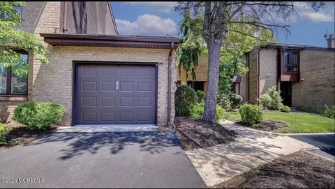185 Nathan Dr, North Brunswick, NJ 08902