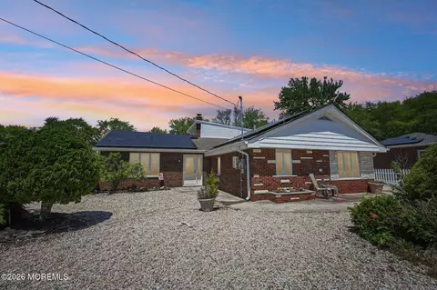 422 Forrest Ave, Lanoka Harbor, NJ 08734