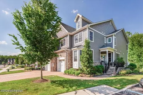 63 Mccormick Ave S, Old Bridge, NJ 08857