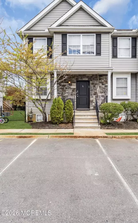 11 Rivka Ln, Lakewood, NJ 08701