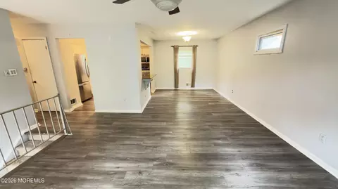 Living - 11 Maple St, Jackson, NJ 08527 photo 1 of 3