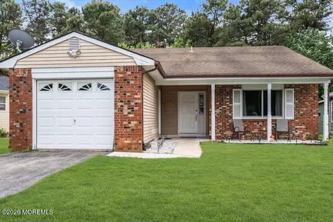 141 Seaview Ave, Brick, NJ 08723