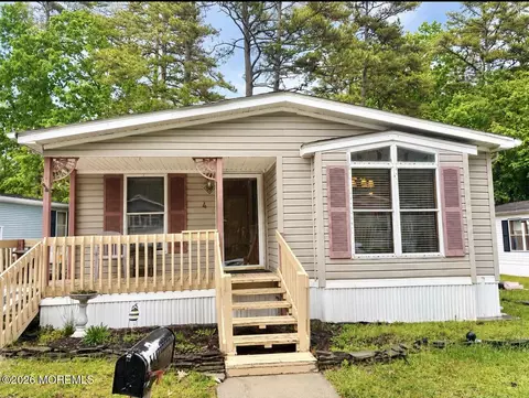 4 Hibiscus Pl, Jackson, NJ 08527