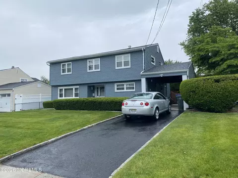 169 Southwood Dr, Old Bridge, NJ 08857