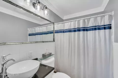 Bath - 424 Cornell Dr, Brick, NJ 08723 photo 1 of 1