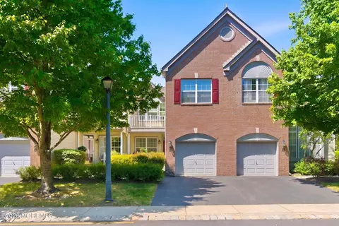 113 Persimmon Ln, Holmdel, NJ 07733