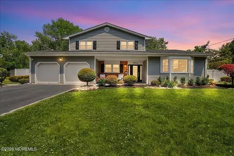 14 Dexter Rd, East Brunswick, NJ 08816