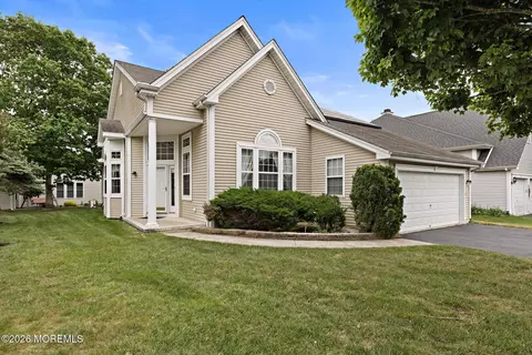 6 Rapids Ct, Barnegat, NJ 08005