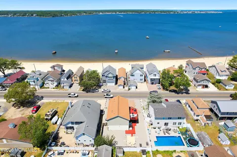 View/Area - 334 E Bayview Ave, Ocean Gate, NJ 08740 photo 4 of 9