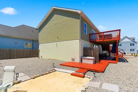 Exterior - 334 E Bayview Ave, Ocean Gate, NJ 08740 photo 7 of 7