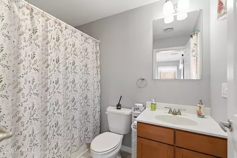 Bath - 334 E Bayview Ave, Ocean Gate, NJ 08740 photo 1 of 2