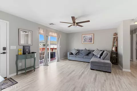 Living - 334 E Bayview Ave, Ocean Gate, NJ 08740 photo 3 of 3