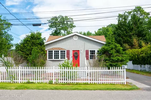 459 Vine St, Brick, NJ 08723