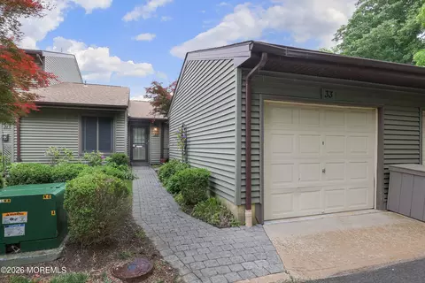 33 Andover Ct, Red Bank, NJ 07701