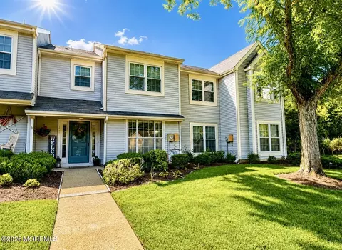 272 Sugar Maple Ct, Howell, NJ 07731