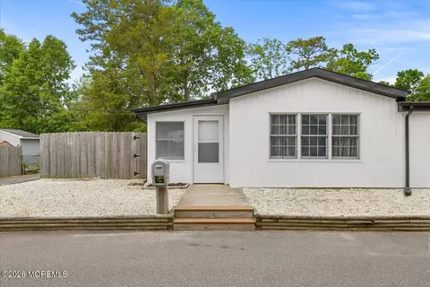 530 Bradley Blvd, Toms River, NJ 08753