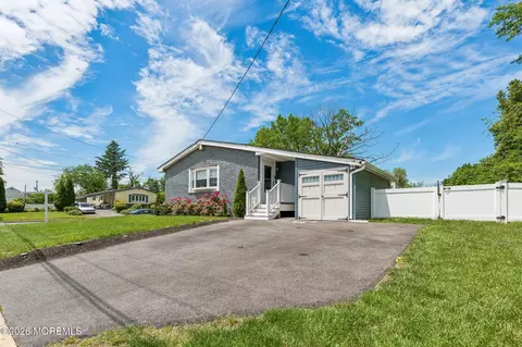 738 Gail Dr, Neptune City, NJ 07753