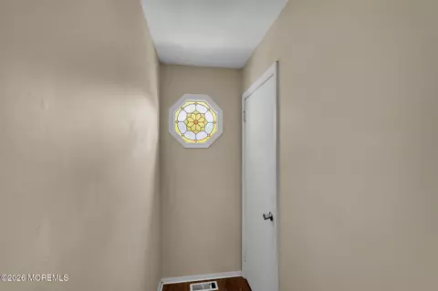 Entry Way - 6 Independence Ct, Jackson, NJ 08527 photo 2 of 2