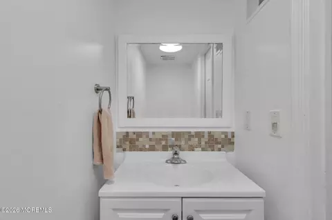 Bath - 6 Independence Ct, Jackson, NJ 08527 photo 1 of 2