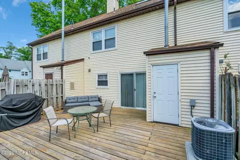 Exterior - 6 Independence Ct, Jackson, NJ 08527 photo 2 of 3