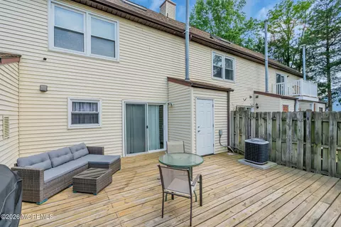Exterior - 6 Independence Ct, Jackson, NJ 08527 photo 3 of 3