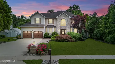 271 Kettle Creek Rd, Toms River, NJ 08753