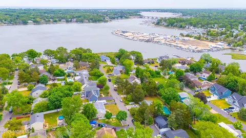 View/Area - 143 Beverly Blvd, Brick, NJ 08724 photo 9 of 10