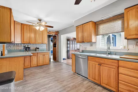 Kitchen - 143 Beverly Blvd, Brick, NJ 08724 photo 2 of 4