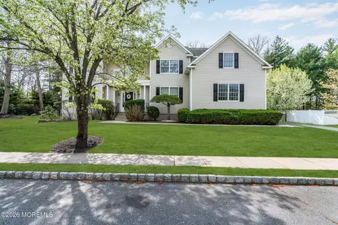 105 Mesa Verde Ln, Howell, NJ 07731