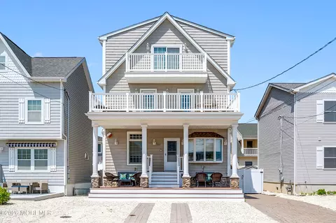 222 3rd Ave, Seaside Heights, NJ 08751