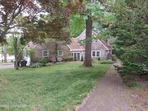 511 Clinton Ave, Toms River, NJ 08753