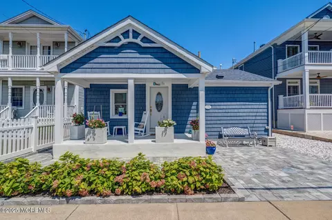 126 N St, Seaside Park, NJ 08752