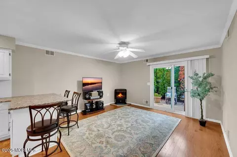 Living - 22 Rushmore Dr, Brick, NJ 08724 photo 1 of 2