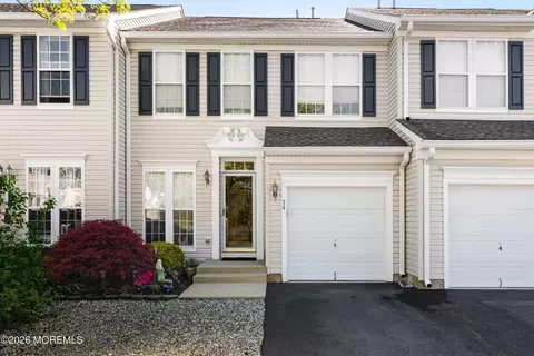 14 Osprey Ln, Bayville, NJ 08721