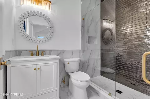 Bath - 2130 Shadow Ln, Wall, NJ 07719 photo 11 of 14
