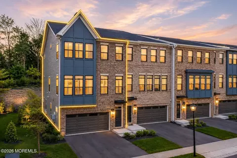 25 Augustus Dr #277, Middletown, NJ 07748