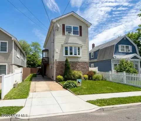 8 Lincoln Ct, Keansburg, NJ 07734