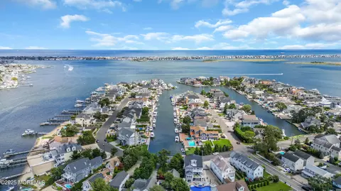 782 North Dr, Brick, NJ 08724