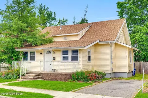 65 Orchard St, Keansburg, NJ 07734