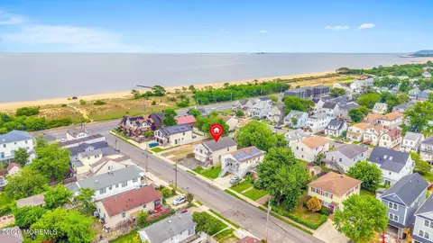 10 Oceanview Ave, Keansburg, NJ 07734